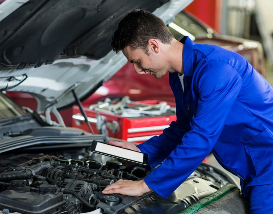 Fast & Reliable Car Repair Service at Home in Dubai